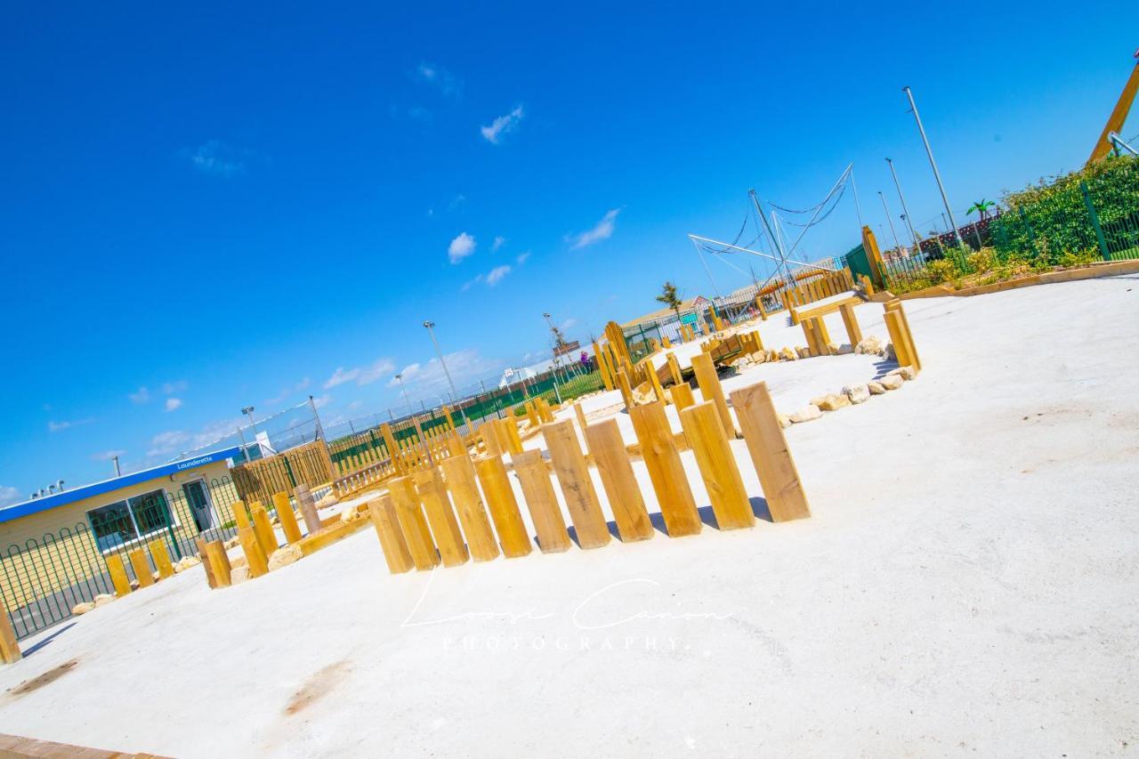 Sea 'N' Stars Platinum Plus Holiday Home With Views, Free Wifi And Netflix Camber Luaran gambar