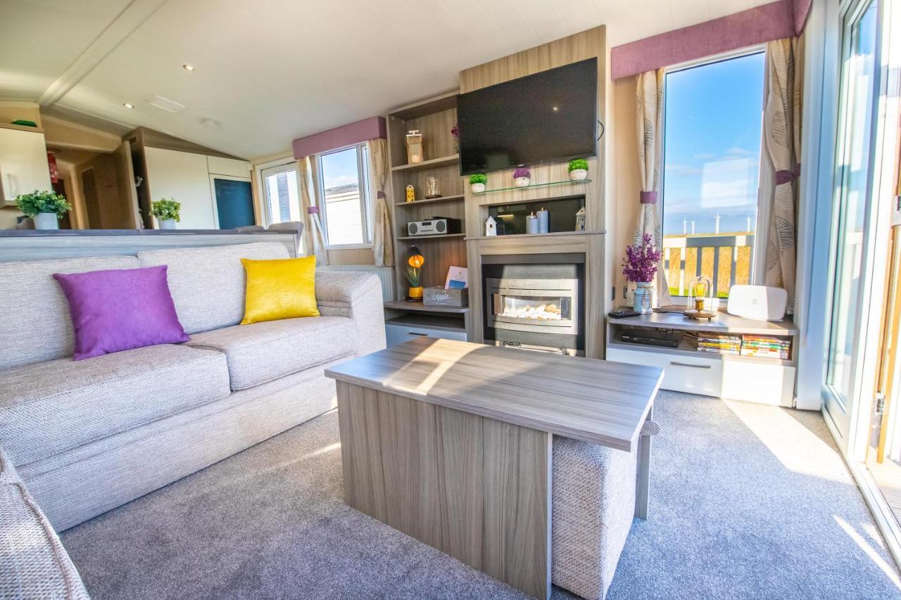 Sea 'N' Stars Platinum Plus Holiday Home With Views, Free Wifi And Netflix Camber Luaran gambar